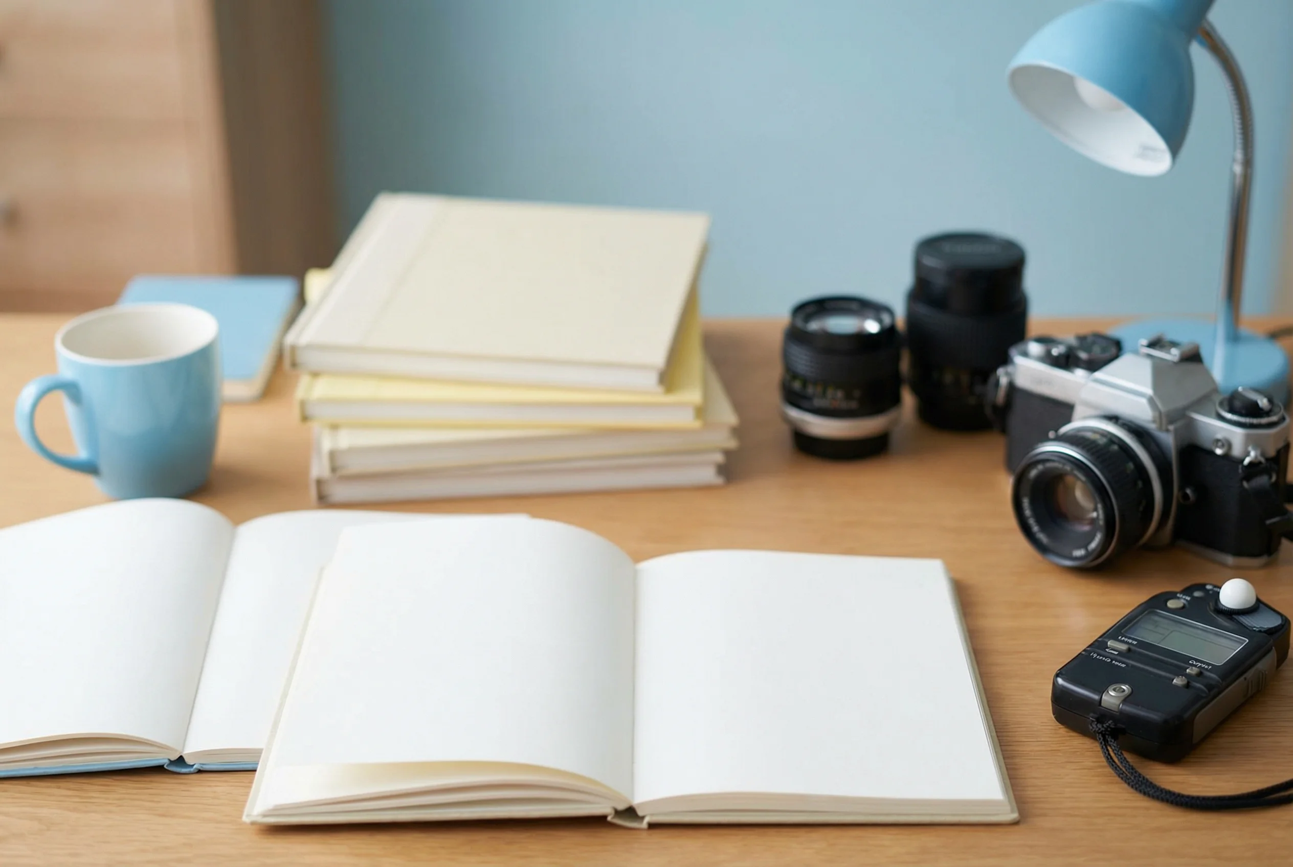 Истоки проекта: рабочее место и материалы по фотографии, 1200x800